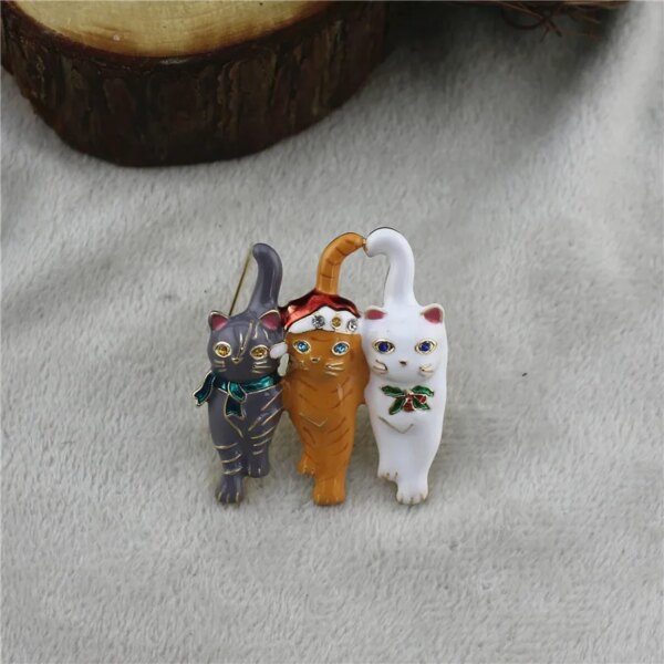 Cat Brooch Set