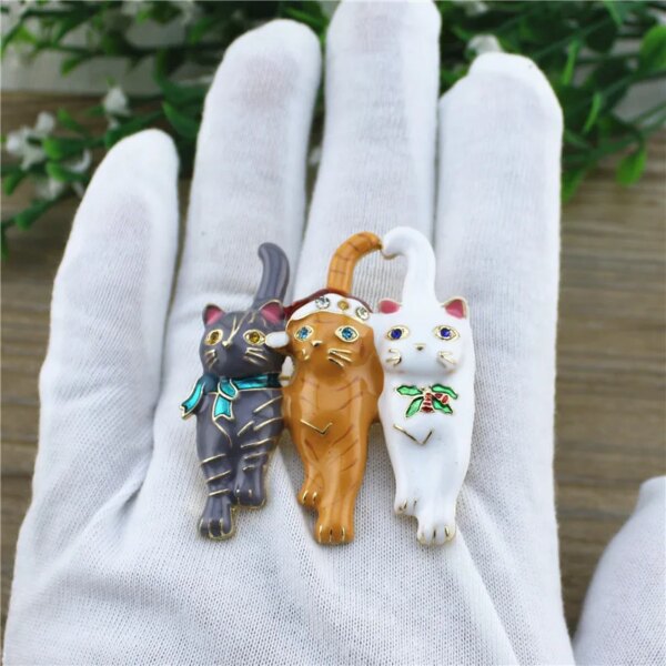 Cat Brooch Set